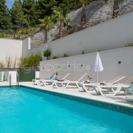 Smaragd - Bedroom Citrin With Shared Pool Apartment Makarska