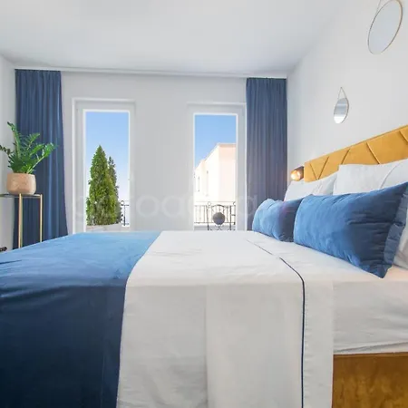 Smaragd - Bedroom Citrin With Shared Pool Apartment *
