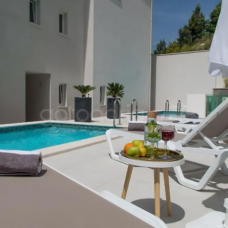 Smaragd - Bedroom Citrin With Shared Pool *